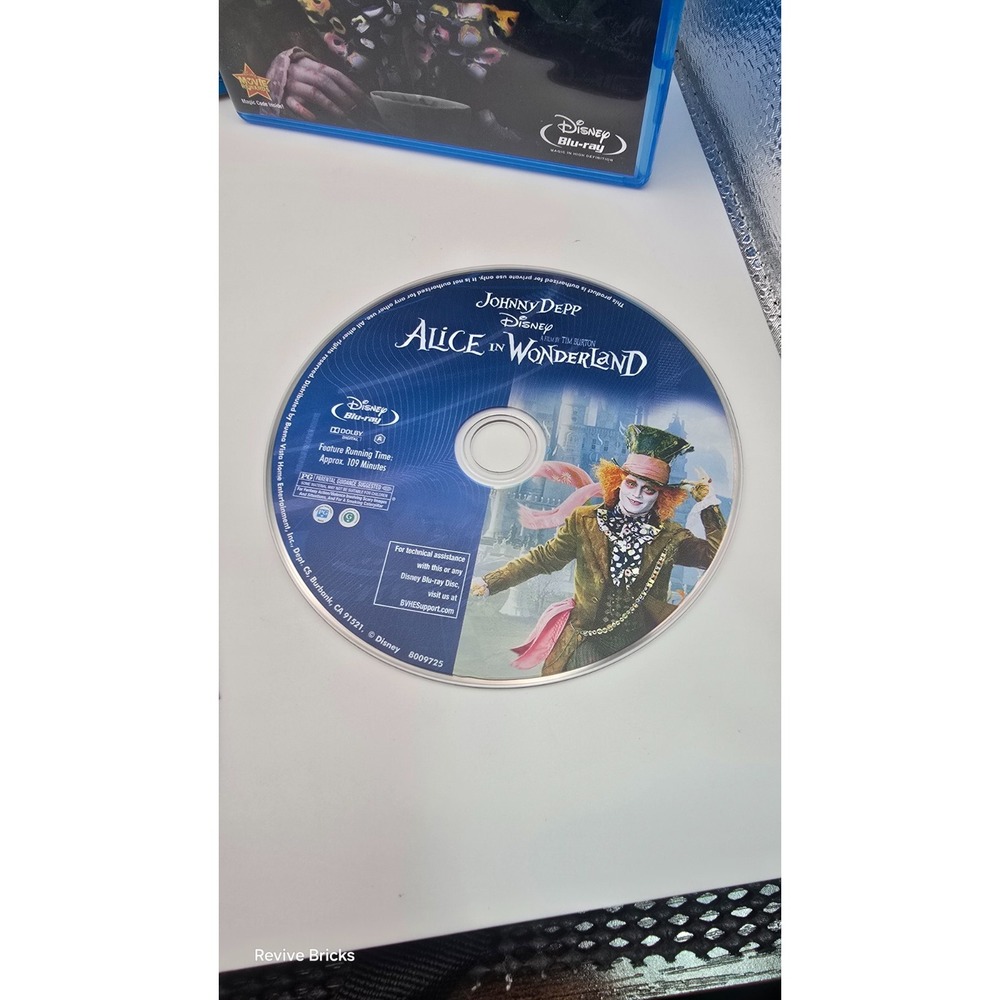 Alice in Wonderland (Blu-ray, 2010) W/ Slip Cover Tested Johnny Depp Tim Burton - Picture 3 of 10